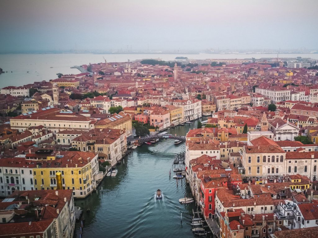 Venezia la città segreta, tra calli, acqua e tradizioni senza tempo