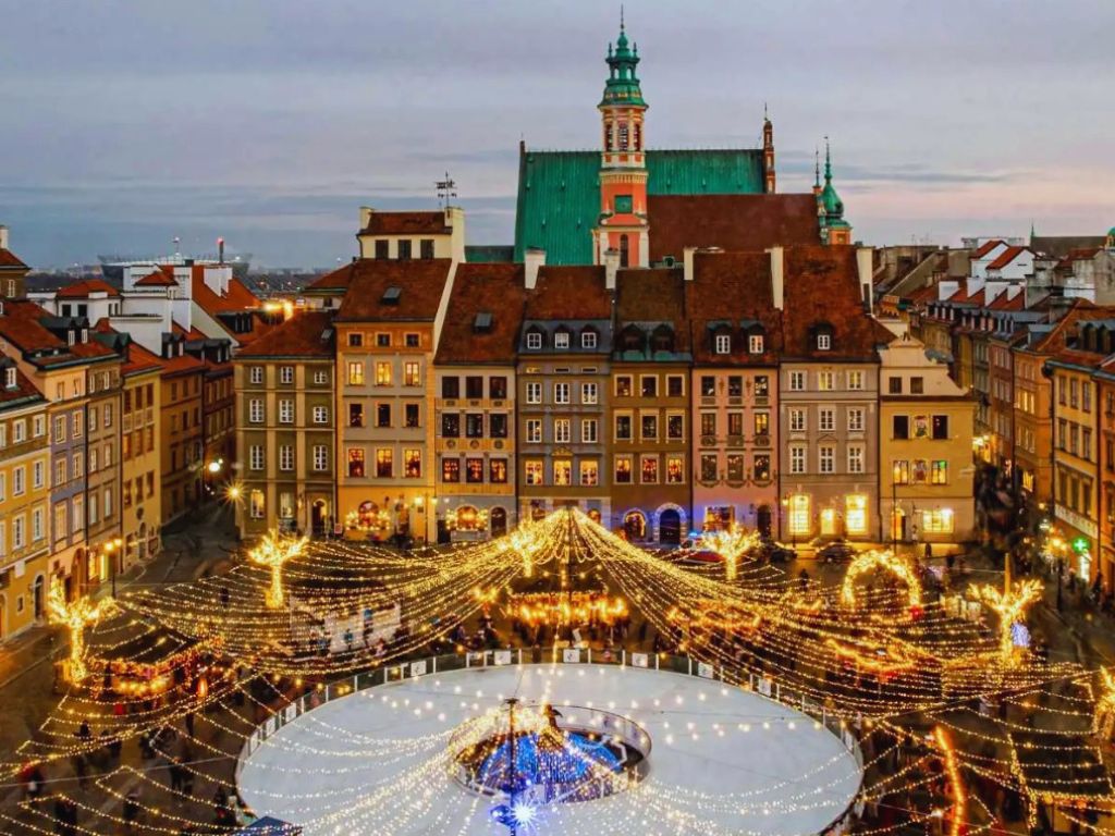 Capodanno a Varsavia come Tradizione e Magia: Un Viaggio nel Cuore Invernale della Polonia